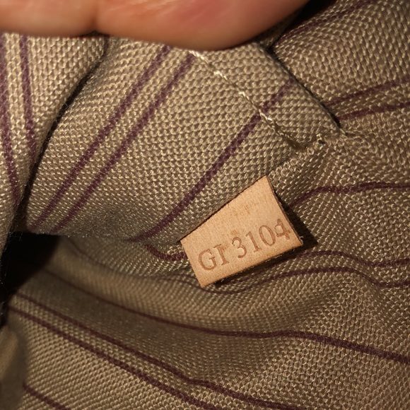 COPY - LOUIS VUITTON - Monogram GI 3104-Pouch Monogram Canvas - Picture 6 of 6
